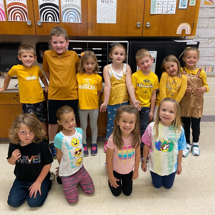students wear gold for childhood cancer 